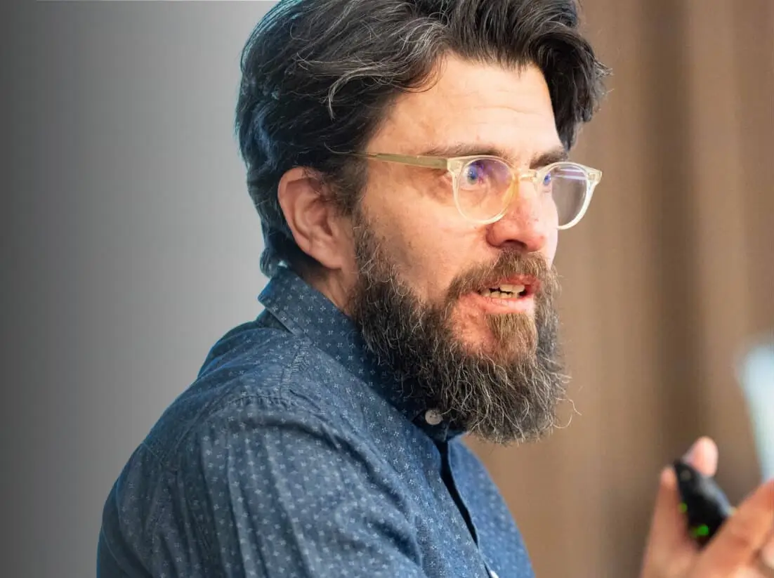 Steffen Schweizer – Senior Manager